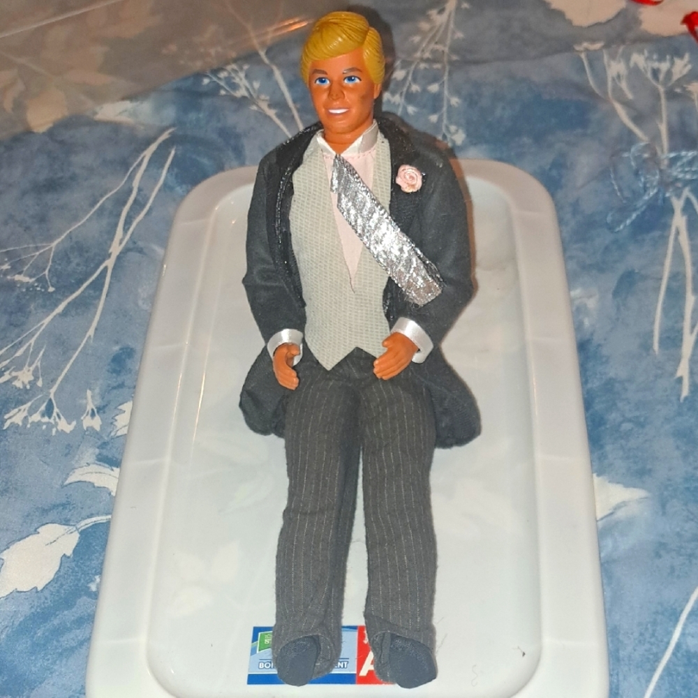 Best Man KEN DOLL